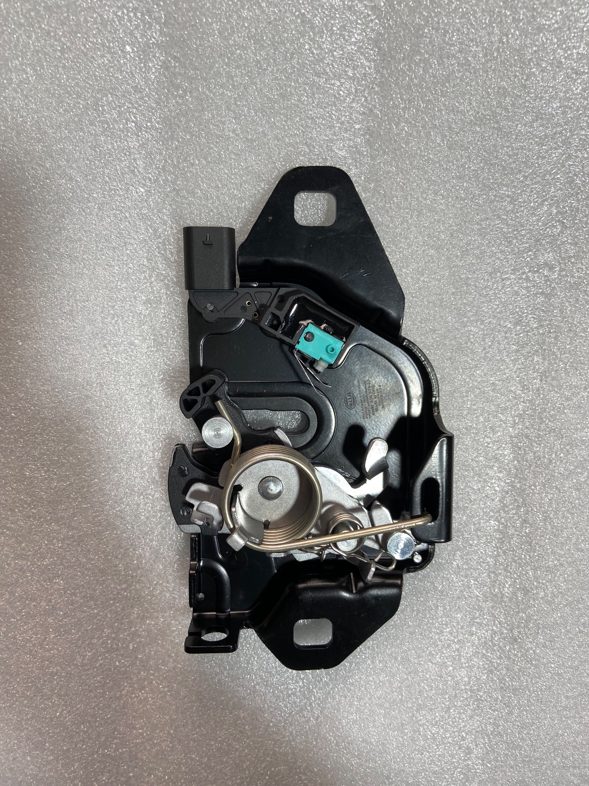 Tesla Model 3/Y21款 机盖锁（海拉）