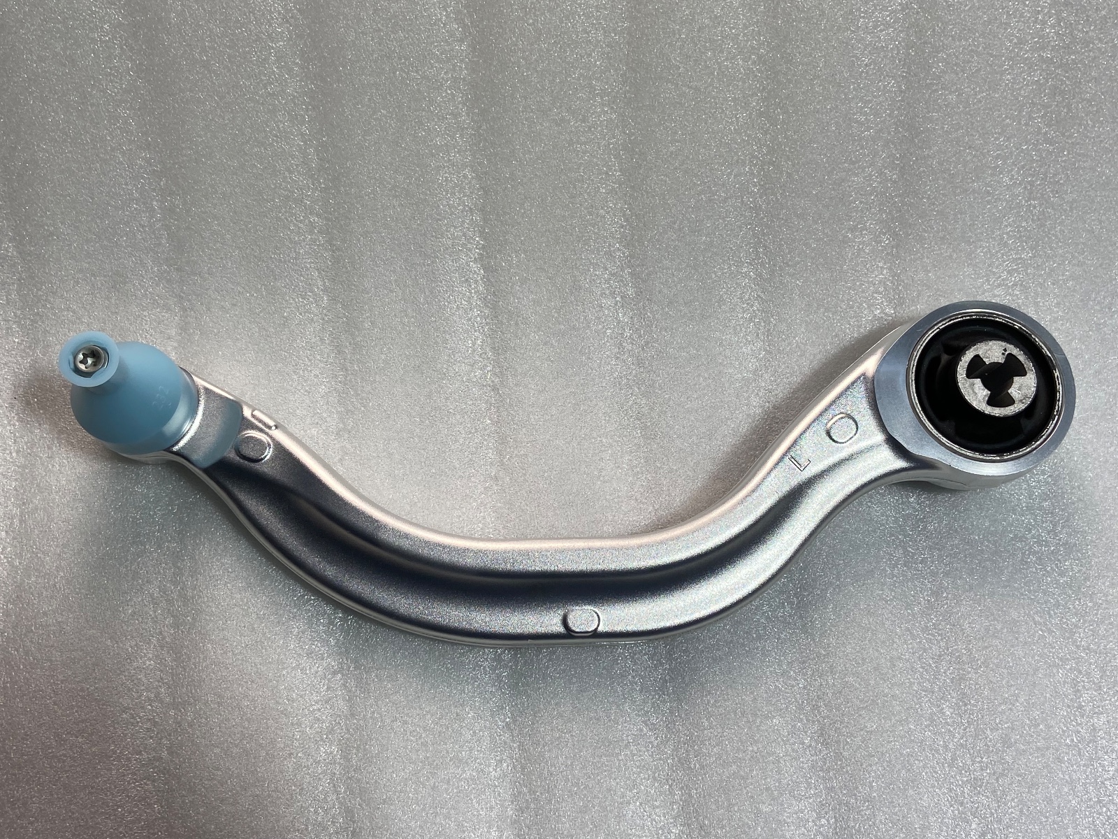 Model 3/Y 左前下弯臂 LH（标准新版）